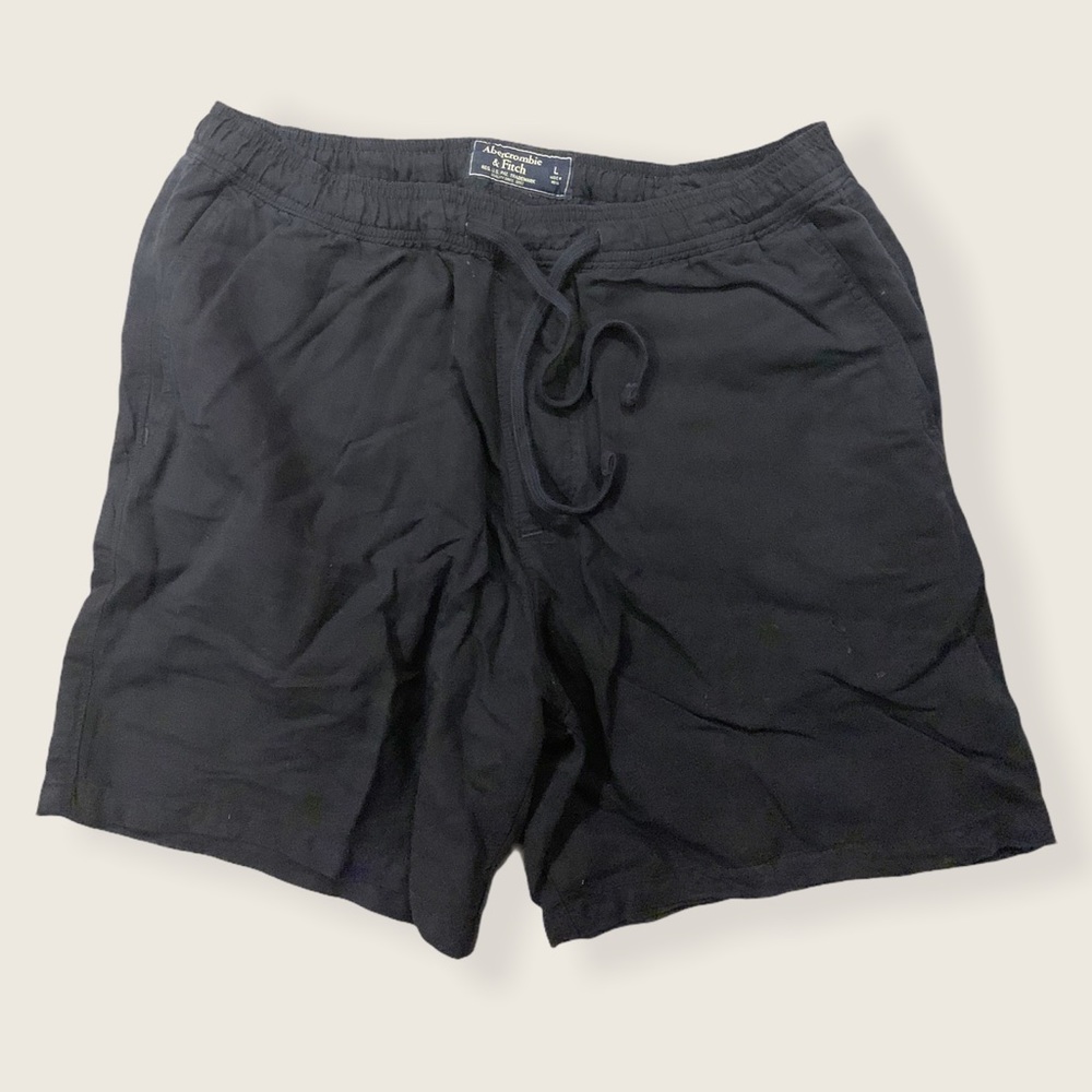 Men’s shorts A&F, Lee’s, Wilson